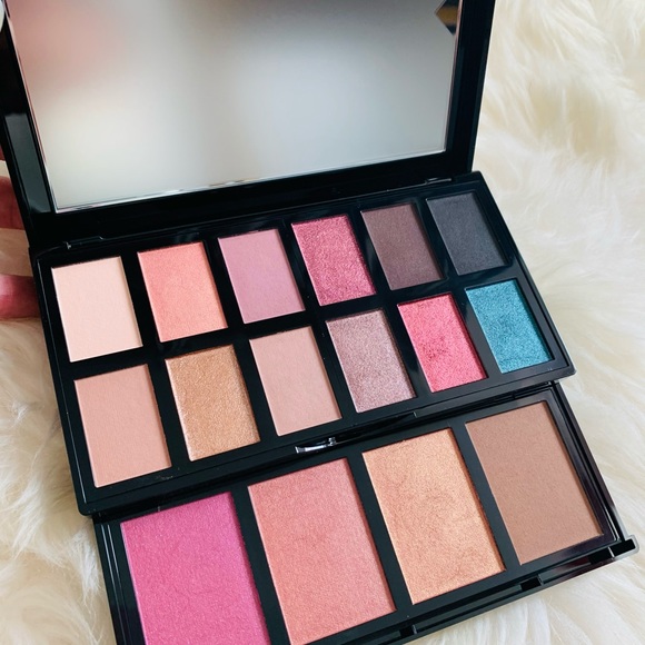 Lancôme brand new eye and face palette - Picture 2 of 4